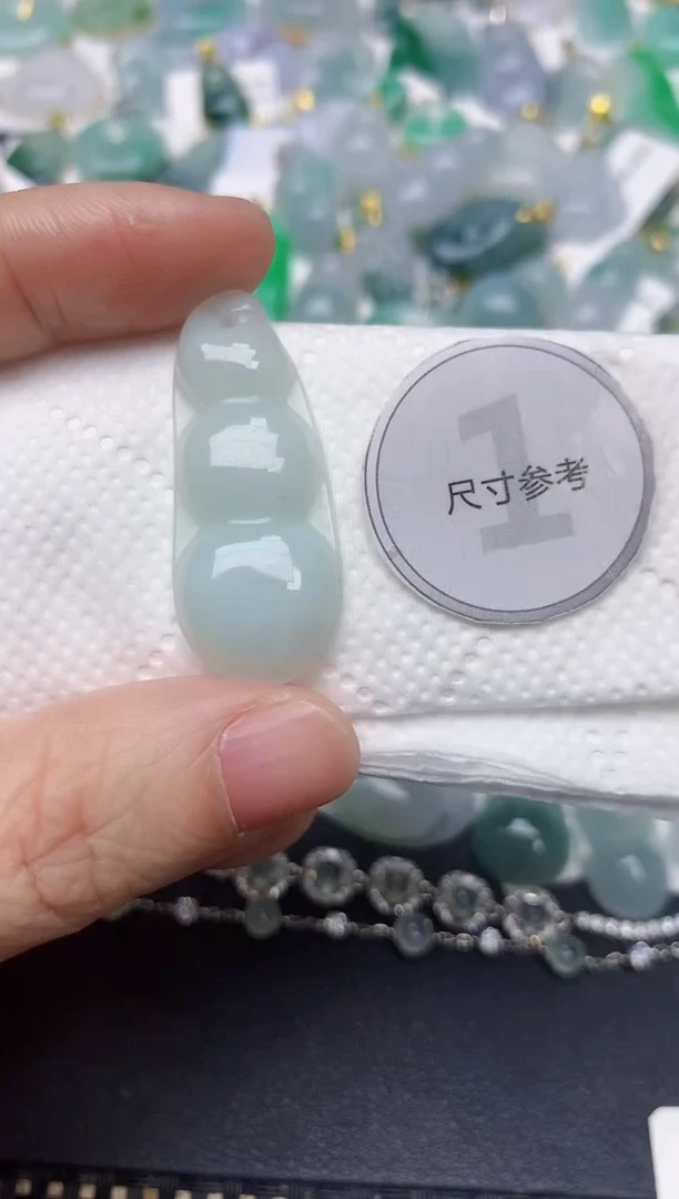 颈饰未镶嵌翡翠天然缅甸A货翡翠