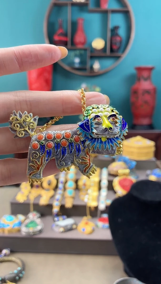 每**看非遗手工花丝镶嵌胸针