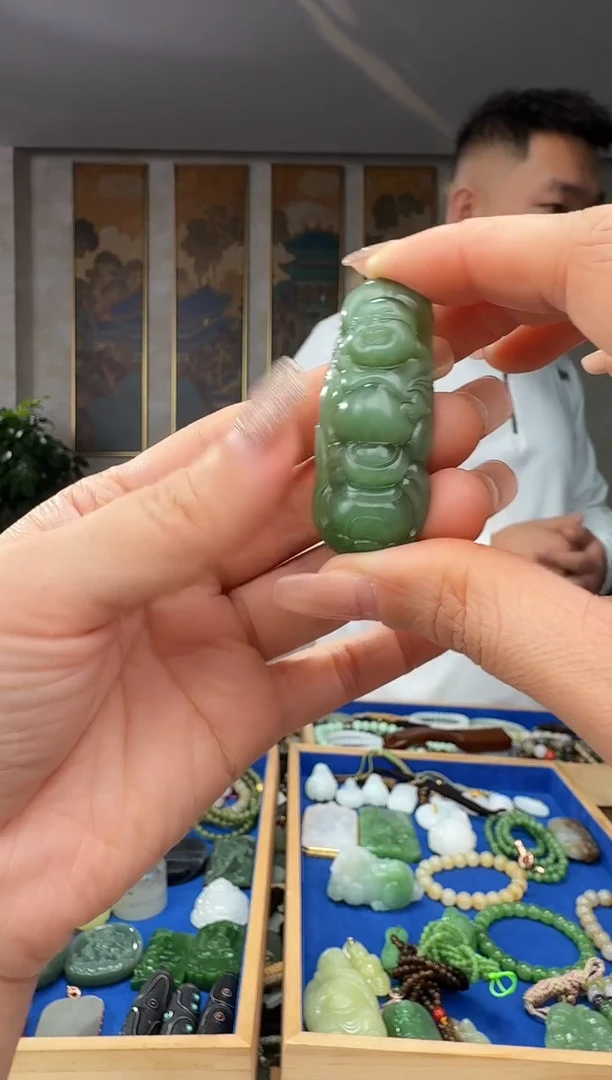 颈饰未镶嵌和田玉拍一发一