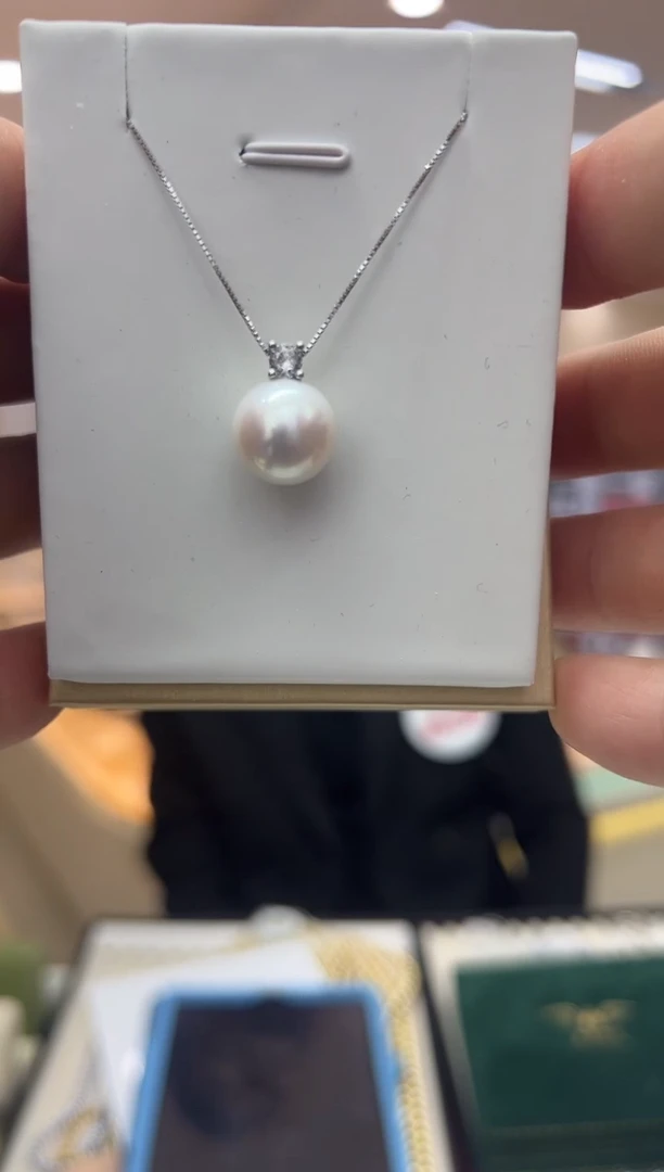 银无12-13mm白色极光极微瑕戴妃款吊坠