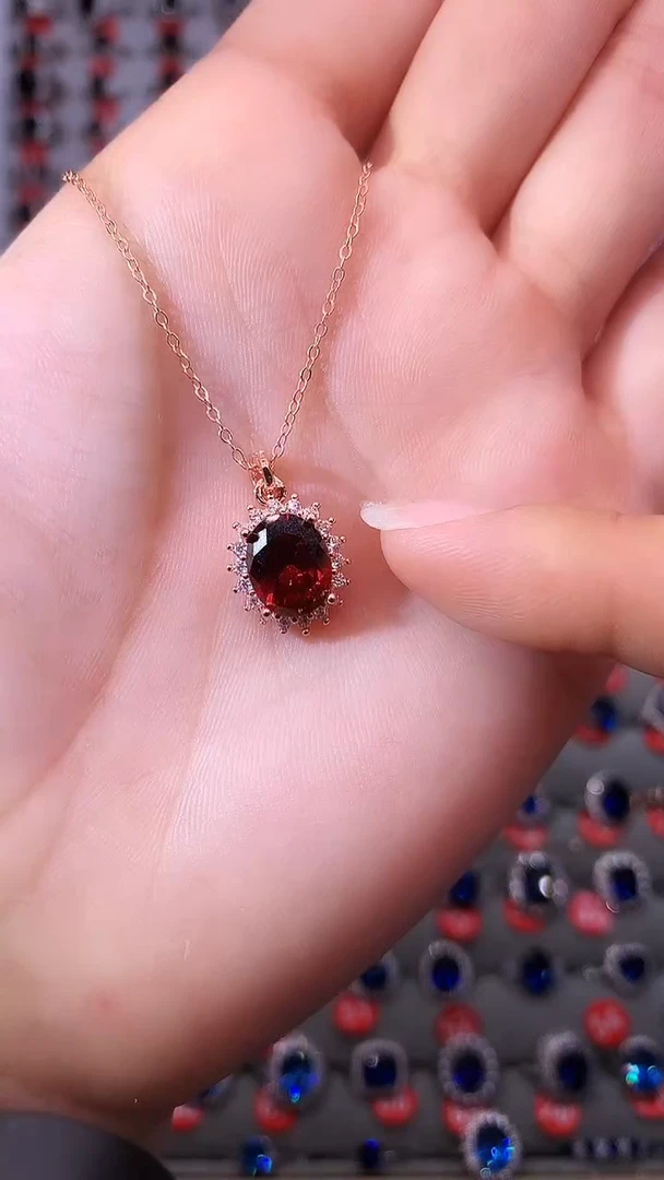 【闪购商品】石榴石吊坠(赠链)银S925镶嵌1111