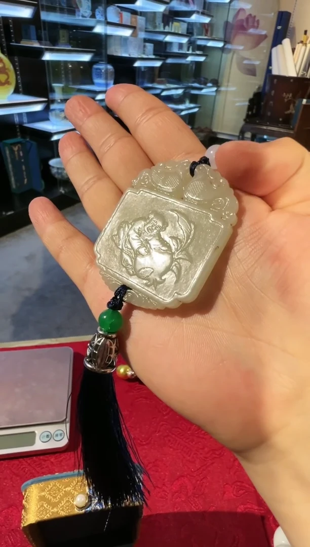 【闪购商品】和田玉挂件未镶嵌06小孩拔石榴