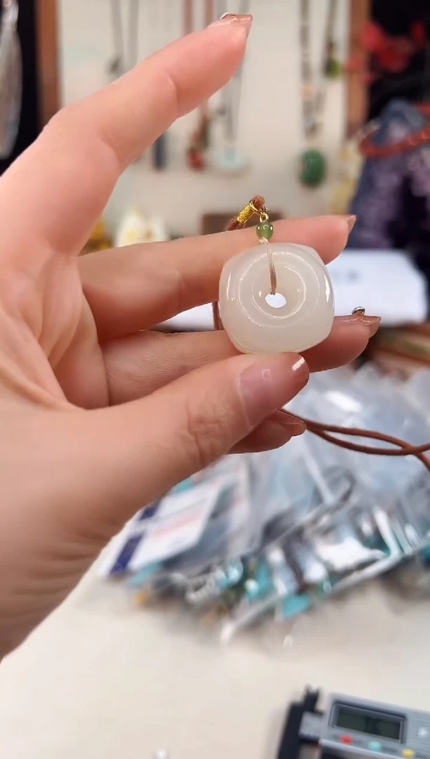 未镶嵌和田玉吊坠@@B2921D018254