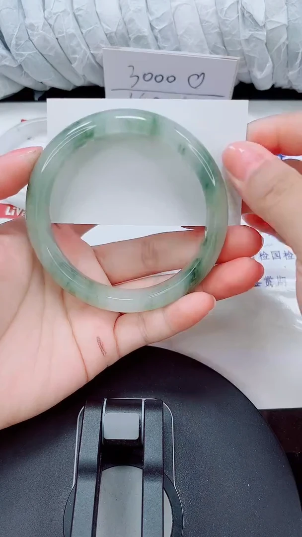 未镶嵌手镯石英质玉70-64/65