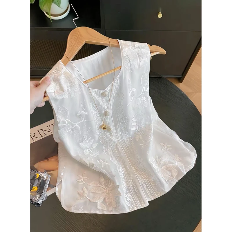 设计感重工刺绣国风提花马甲背心女2025夏季圆领显瘦别致百搭衬衫