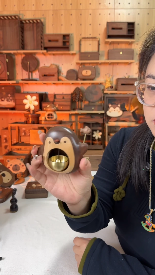 木北美黑胡桃实木企鹅磁吸门铃