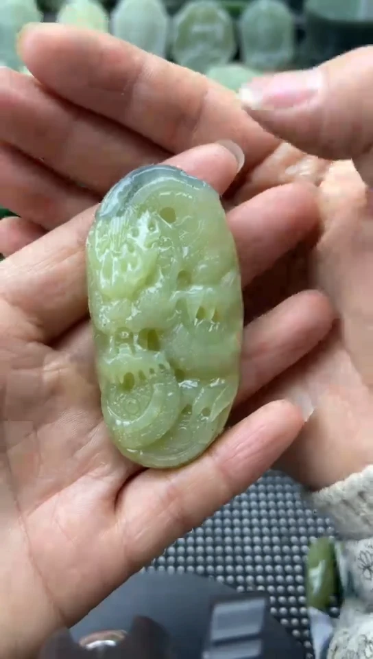 未镶嵌和田玉珠宝半成品龙
