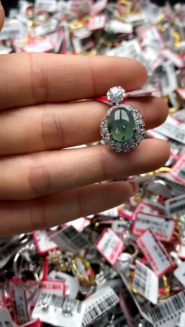 【闪购商品】翡翠戒指银S925镶嵌666666666     4