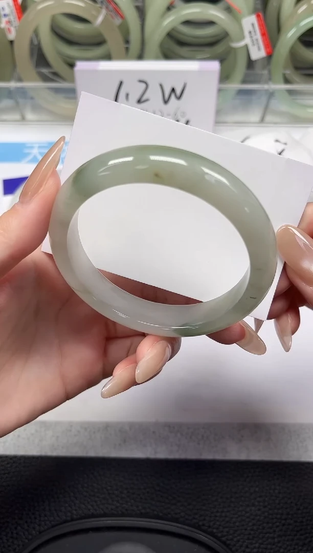 未镶嵌手镯石英质玉143-60/61