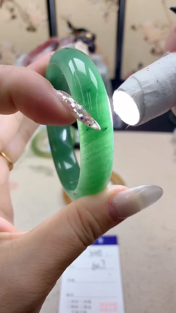 石英质玉手镯未镶嵌338/60.7