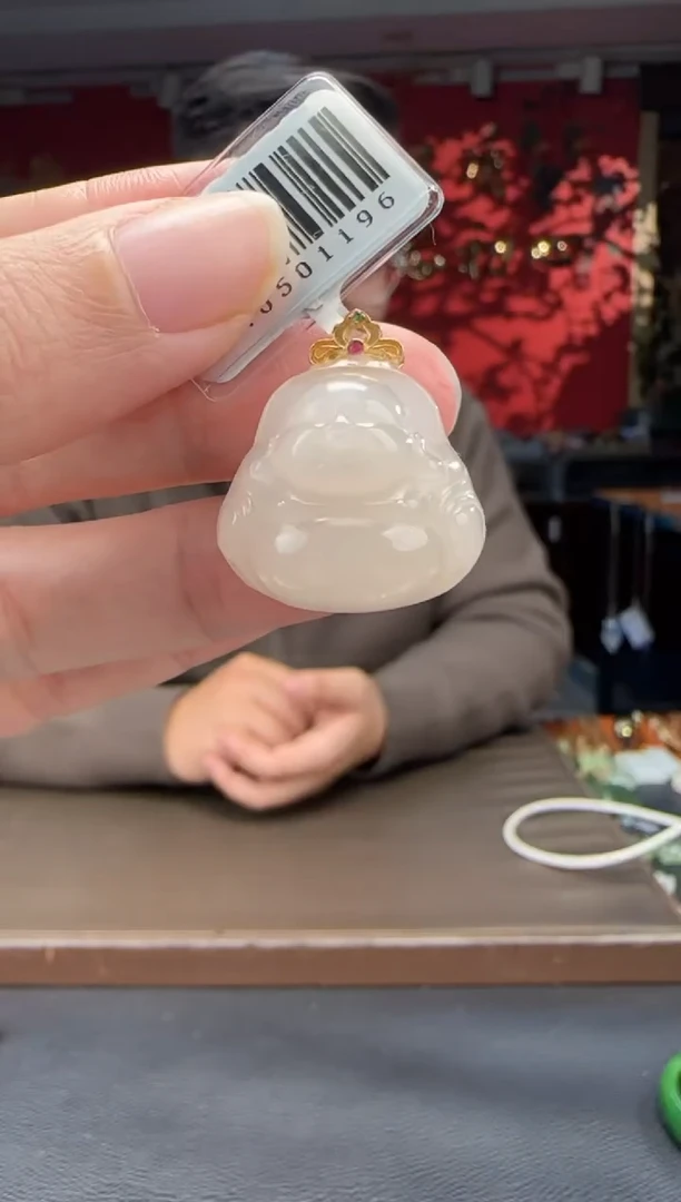 颈饰18K金镶嵌和田玉藕粉佛公