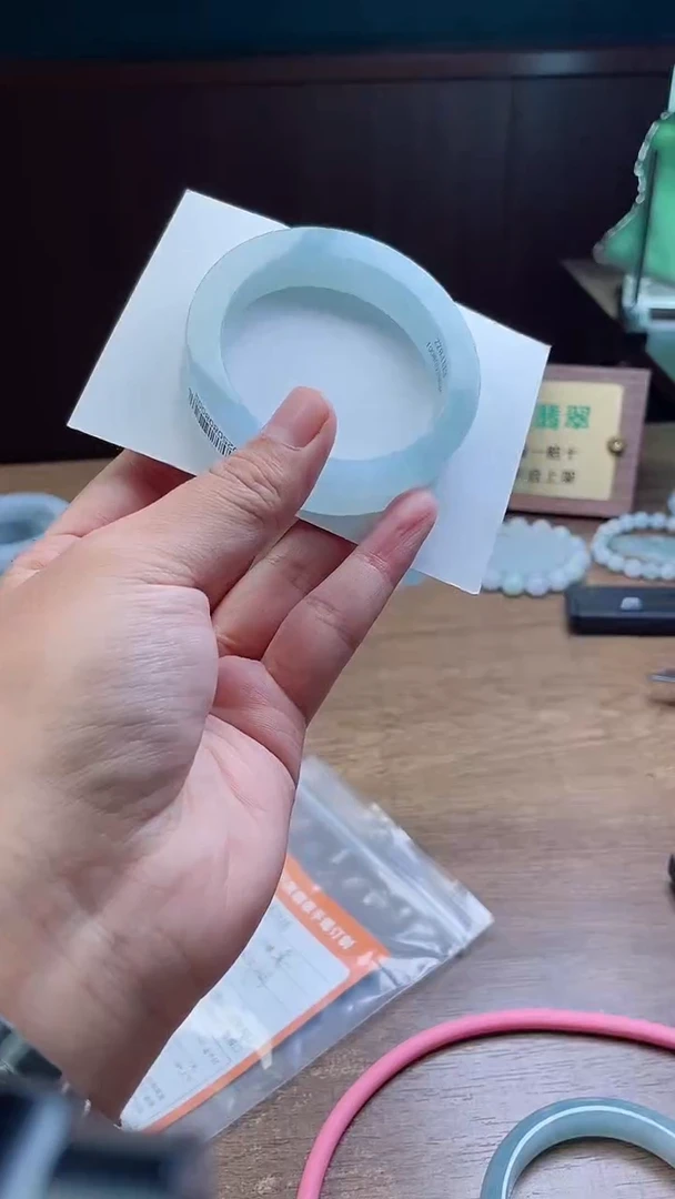 定制翡翠手镯未镶嵌观**涛定制