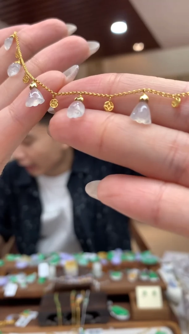 18K金镶嵌手链翡翠莲蓬 手链