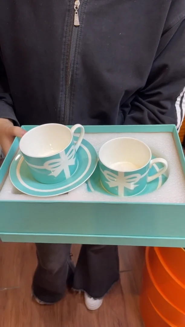 杯鸿辉家品牌瓷器，京东包邮！