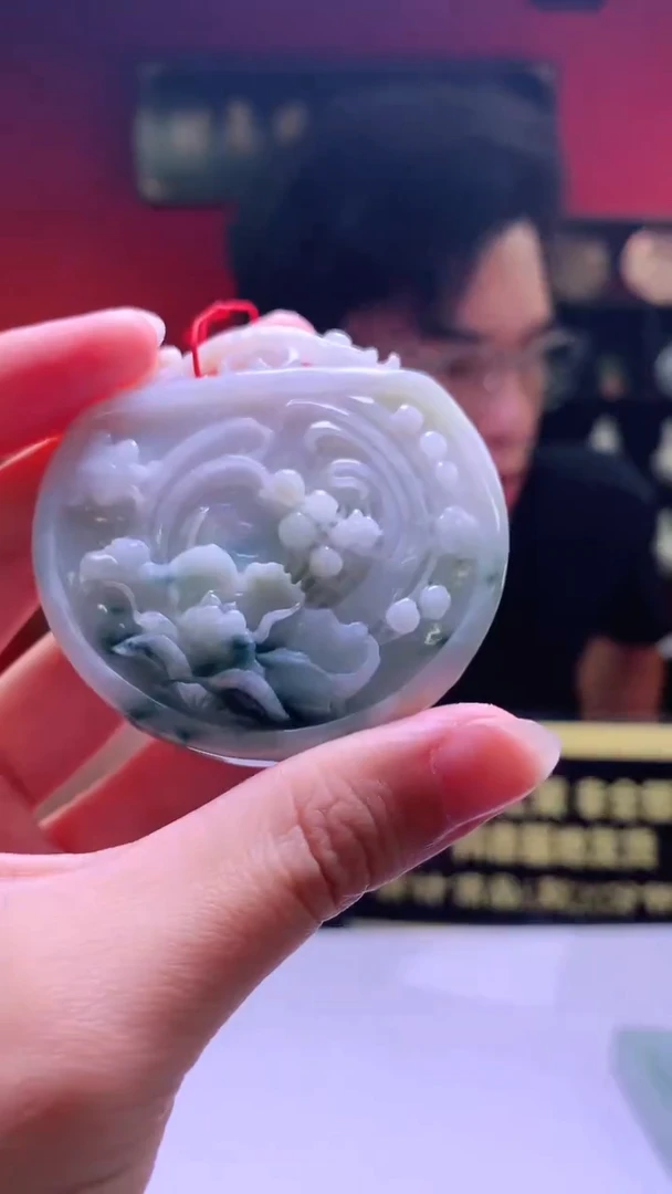 翡翠未镶嵌颈饰翡翠A货