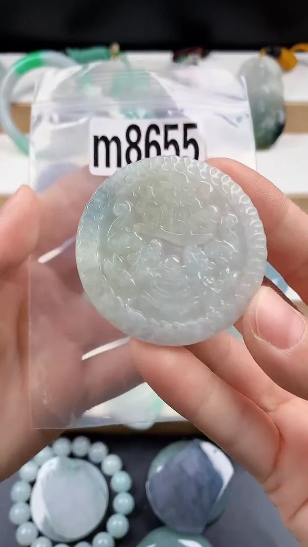 颈饰未镶嵌翡翠天然翡翠吊坠挂件