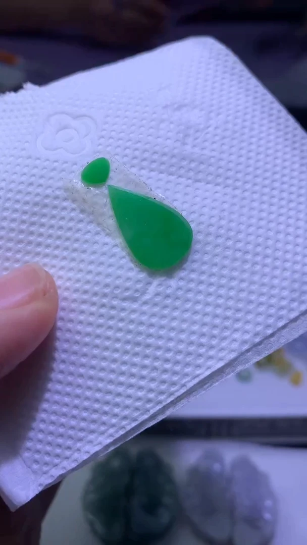 未镶嵌定制翡翠满****菜毛货