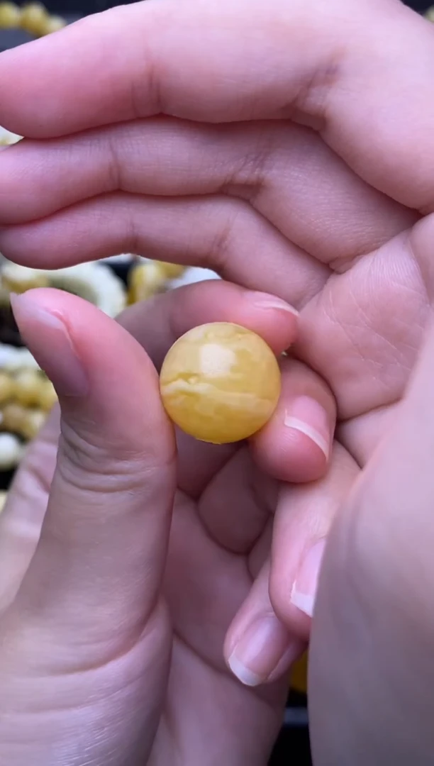 未镶嵌琥珀裸石大小姐珠宝严选5