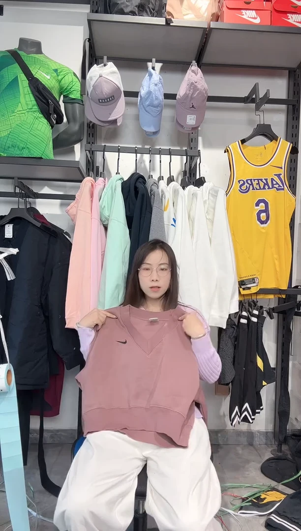 1321   编码 瑕疵款直播间过款为准 尺码 S