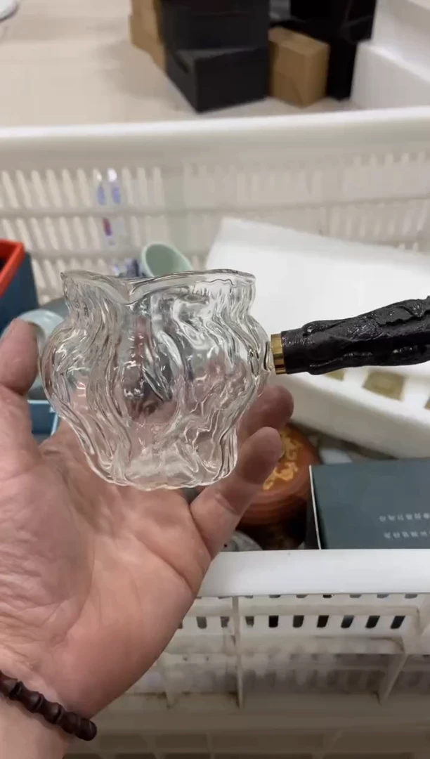 无运费险有瑕疵的摄影的产品有使用过的痕迹有点脏介意勿拍