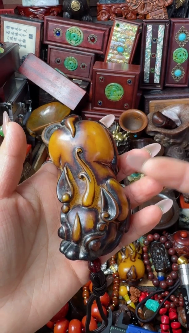 【闪购商品】蜜蜡裸石未镶嵌主播推荐：一物一拍，讲解为准！