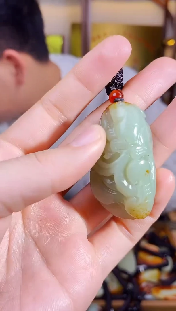【闪购商品】和田玉颈饰未镶嵌1