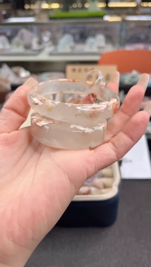 未镶嵌手镯石英质玉尘*丷圈口（赠品镯心）