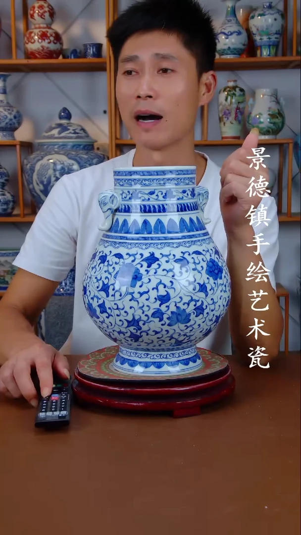 现代景德镇手工手绘陶瓷摆件18