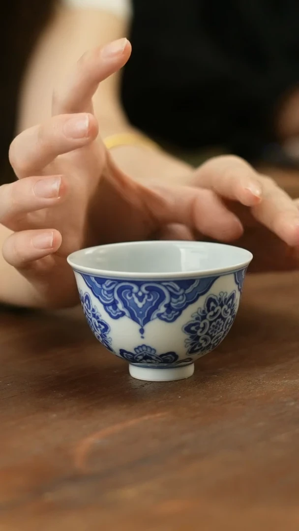 冯氏祖传窑续真系列如意宝相纹鸡心杯