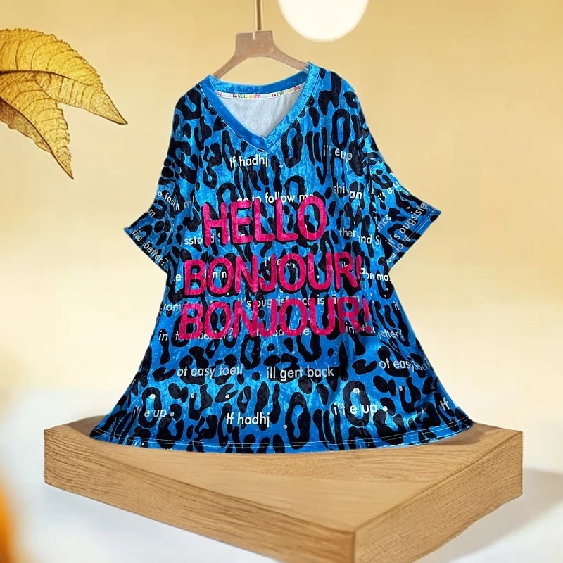 【豹点】轻奢潮流钻石绒洋气长袖时尚休闲女士宽松印花V领短袖73