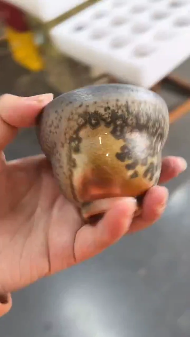 杯131号 容量60-80ML中白泥 有落渣