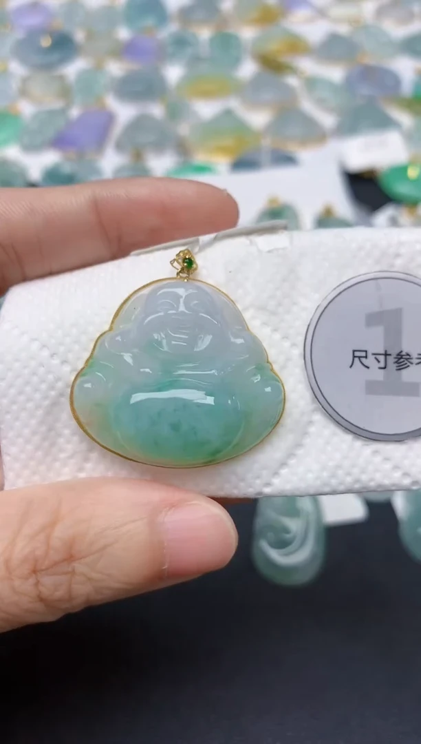 翡翠18K金镶嵌颈饰天然缅甸A货翡