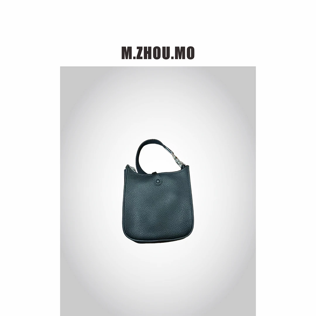 M.ZHOU.MO 经典【yi fu lin】休闲女士包包斜挎包简约大气