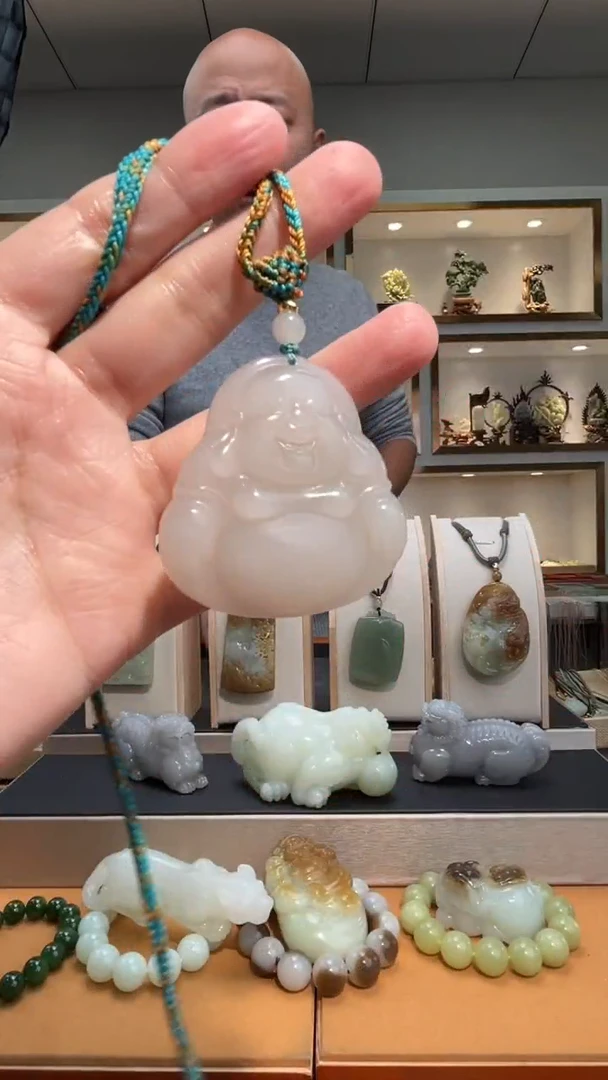 颈饰未镶嵌和田玉苏