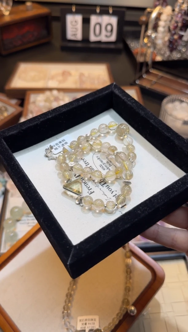 水晶手串未镶嵌天然水晶 多样性发货其一