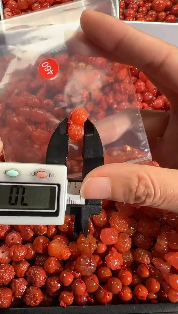 【闪购商品】南红玛瑙颈饰未镶嵌1