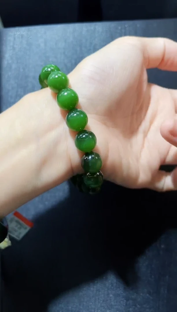 未镶嵌手链和田玉多样性发一