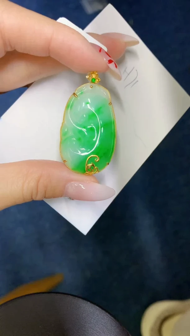 【闪购商品】翡翠颈饰18K金镶嵌00000000000