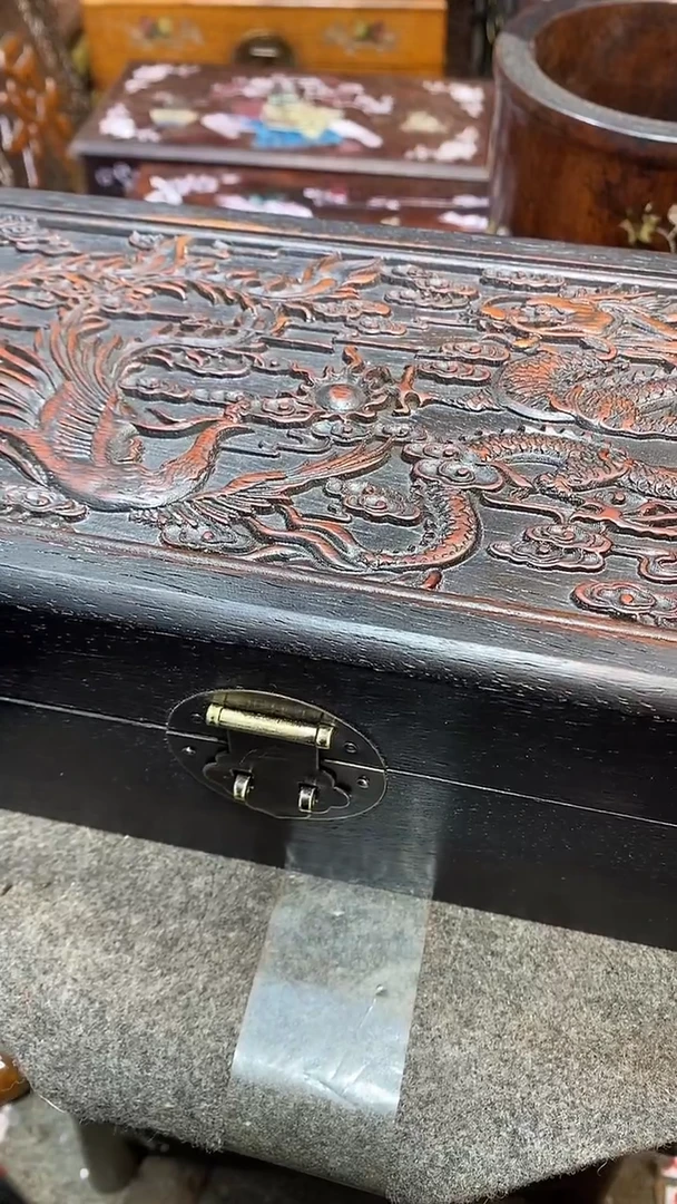 木木雕款盒子一个