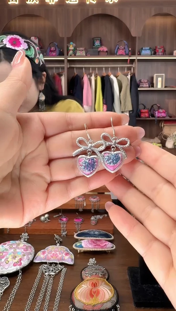 刺绣扶光苗绣传承6