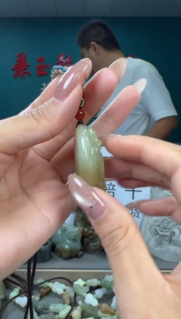 颈饰未镶嵌和田玉和田玉