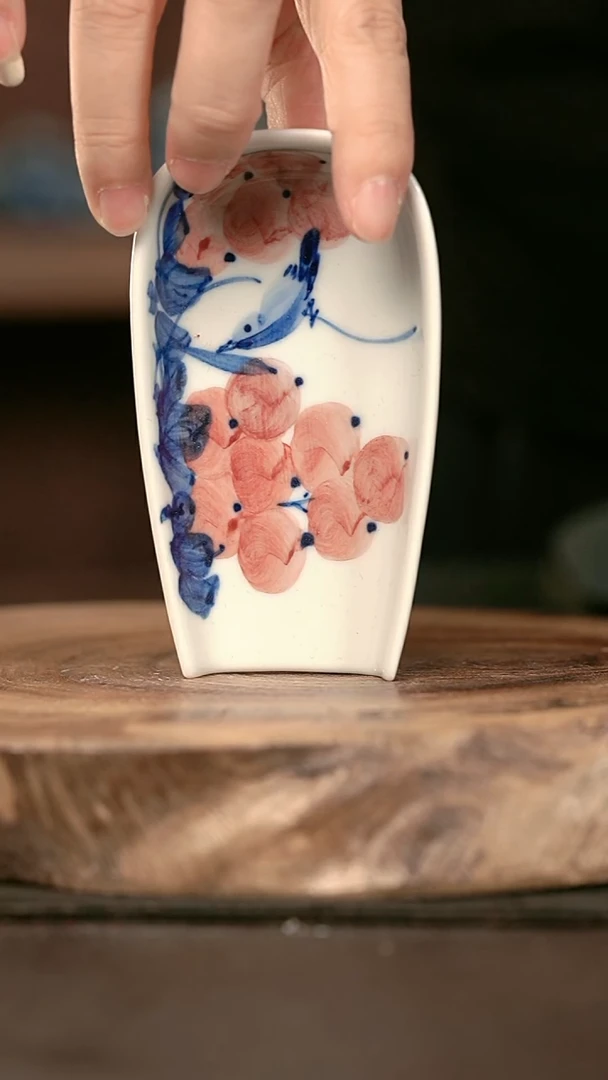 手绘手绘高温现代瓷  气  葡萄茶则