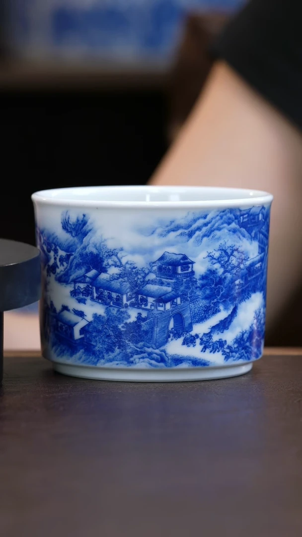 青山秋雨送粮图山水主人杯陶瓷