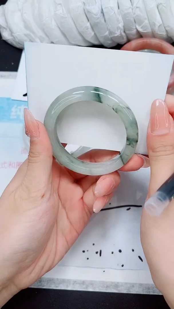 【闪购商品】石英质玉手镯未镶嵌A145-51/52