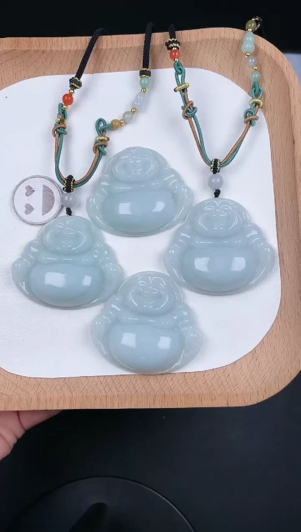 翡翠未镶嵌颈饰LA008翡翠细晴绿大佛（多样性发其一）