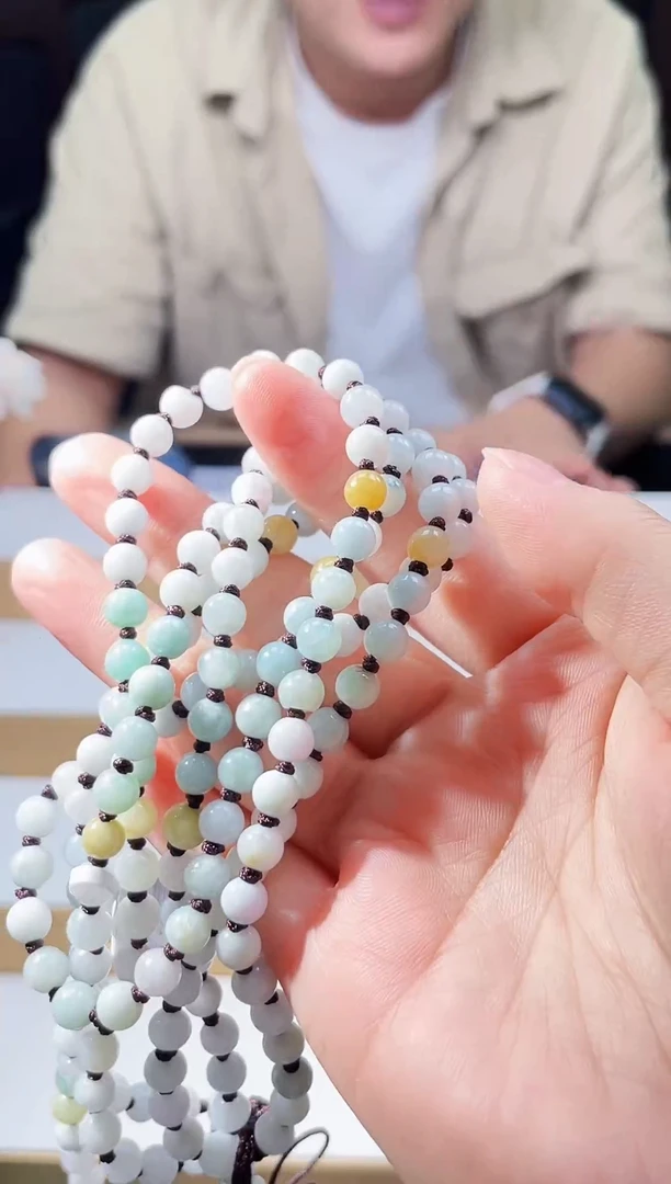 颈饰未镶嵌翡翠翡翠多样性发其一