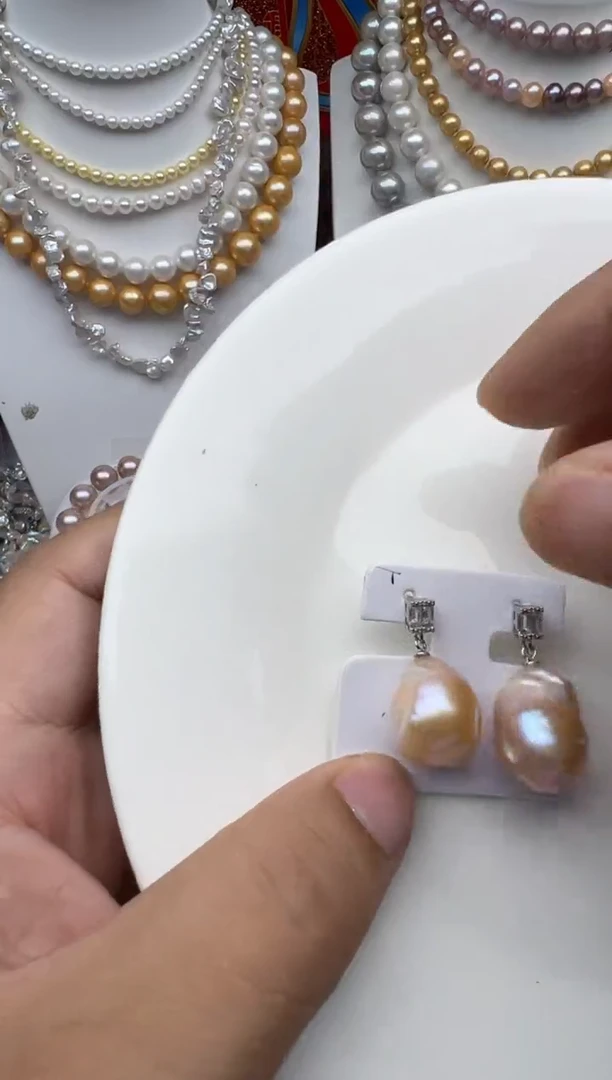 淡水珍珠未镶嵌颈饰1