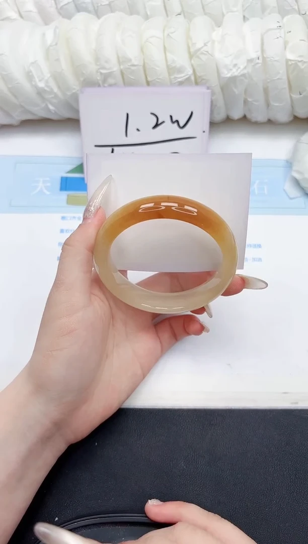 未镶嵌手镯石英质玉179-59