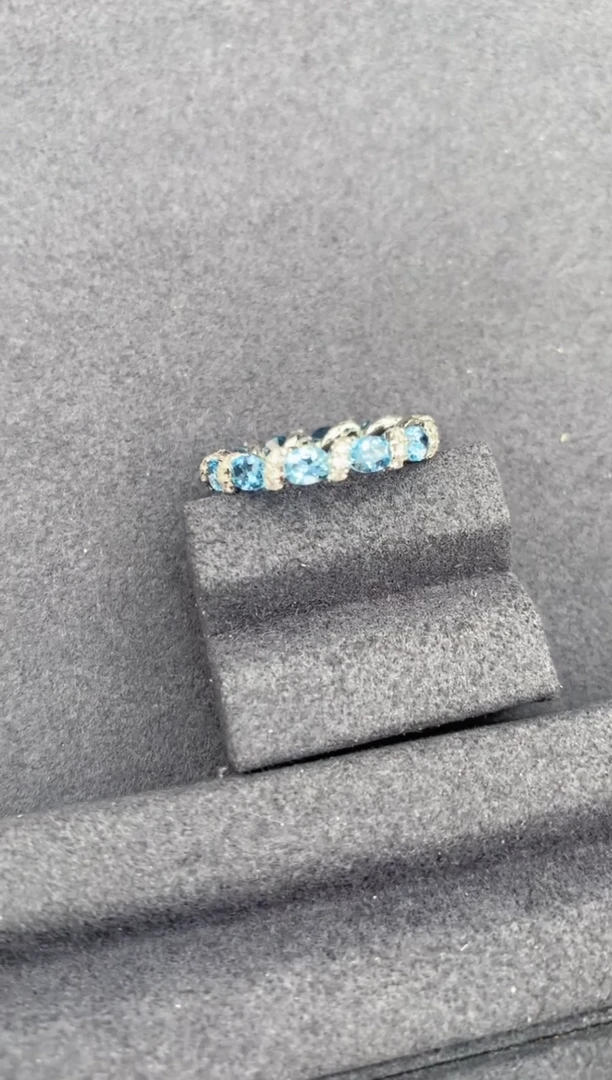 18K金镶嵌戒圈海蓝宝石1.8ct海蓝宝戒指FC