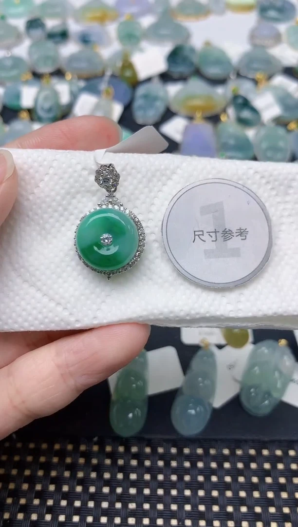 颈饰银S925镶嵌翡翠天然缅甸A货翡翠